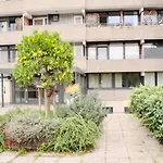 Neuss-duesseldorf Messe, Balkon, Kueche * Neuss