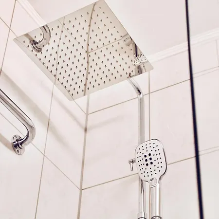 Neuss-duesseldorf Messe, Balkon, Kueche דירה