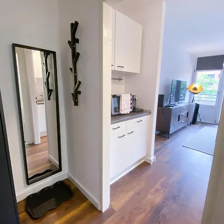 Neuss-duesseldorf Messe, Balkon, Kueche דירה ניאוס