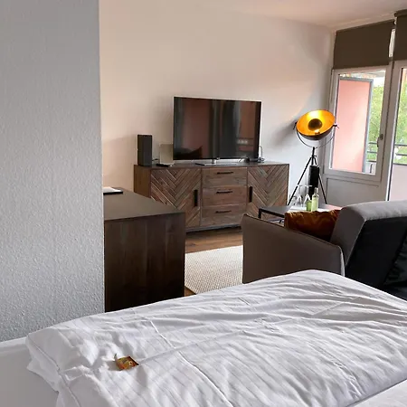 דירה Neuss-duesseldorf Messe, Balkon, Kueche ניאוס