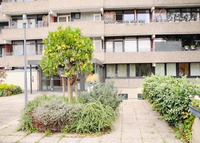 Neuss-duesseldorf Messe, Balkon, Kueche * Neuss